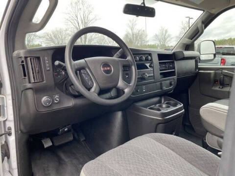 2023 GMC Savana 2500