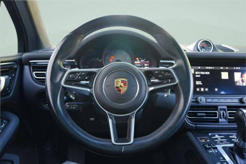 2021 Porsche Macan S