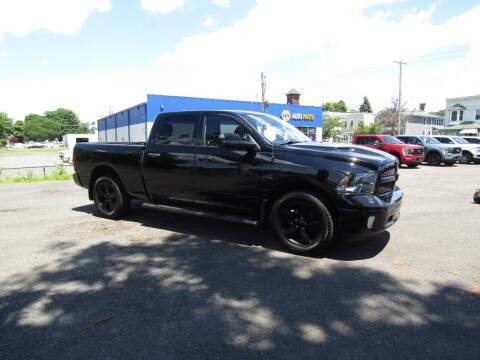2022 RAM 1500 Classic SLT