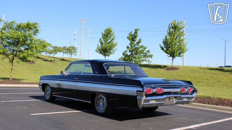 1962 Oldsmobile Starfire