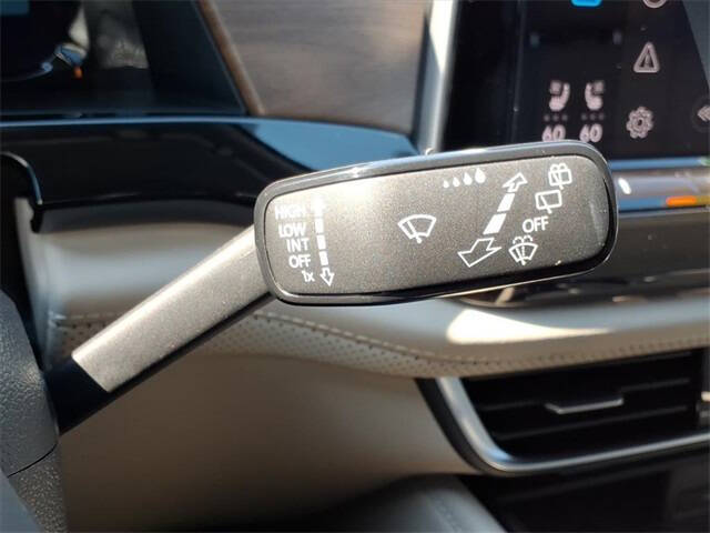 2025 Volkswagen Atlas SE