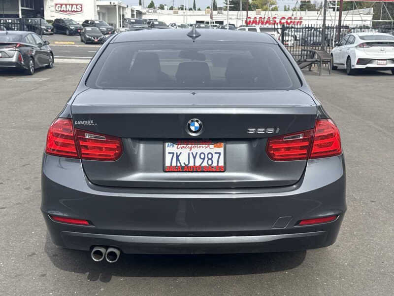 2015 BMW 3 Series 328i