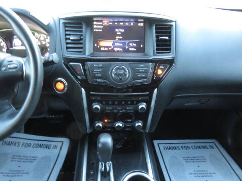 2017 Nissan Pathfinder S