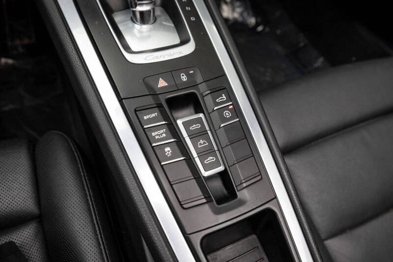 2012 Porsche 911 Carrera
