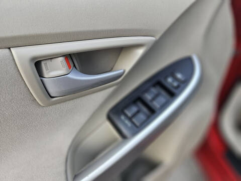 2011 Toyota Prius Two