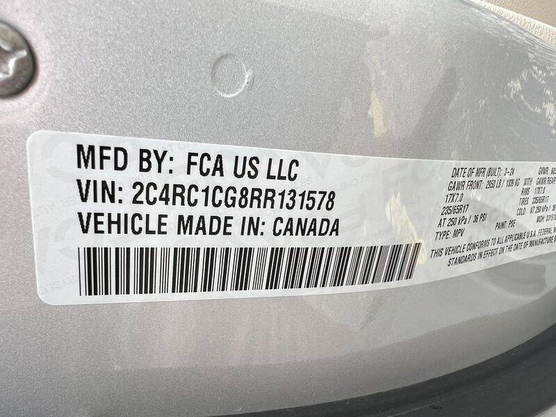 2024 Chrysler Voyager LX