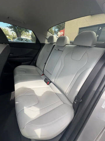 2022 Hyundai Elantra