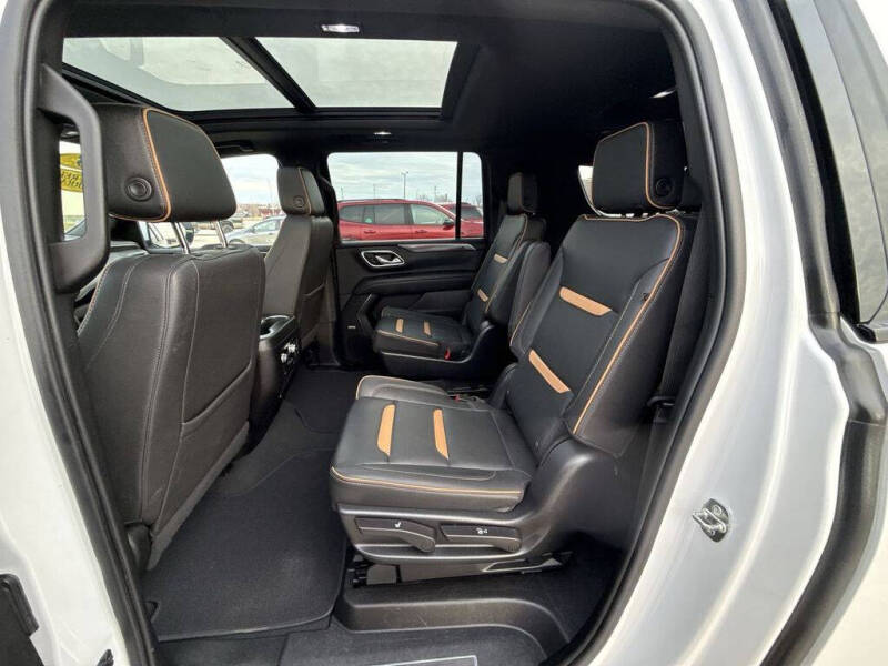 2023 GMC Yukon XL AT4