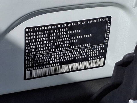 2025 Volkswagen Tiguan SE 4Motion