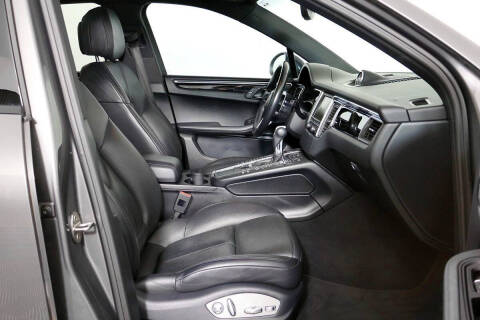 2016 Porsche Macan S