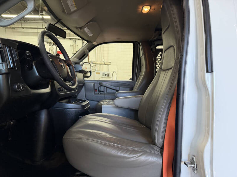 2016 Chevrolet Express 2500