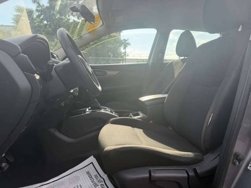 2019 Nissan Rogue Sport S