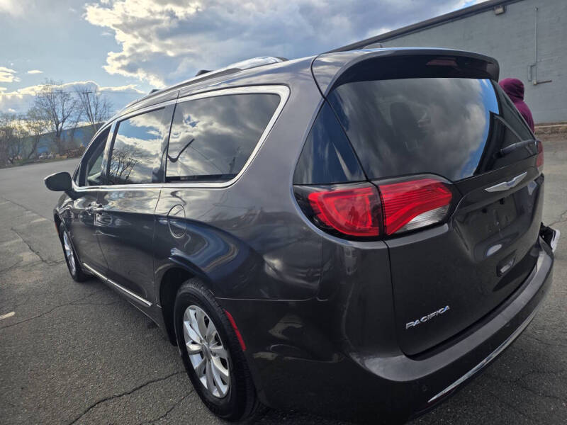 2018 Chrysler Pacifica Touring L