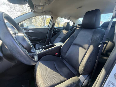 2018 Mazda MAZDA3 Sport