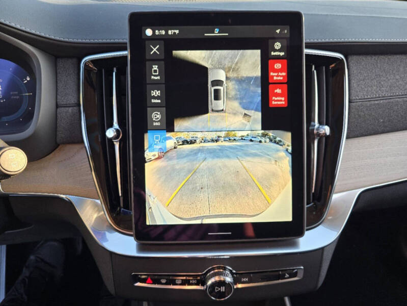 2025 Volvo XC90 B6 Plus Bright Theme 7P