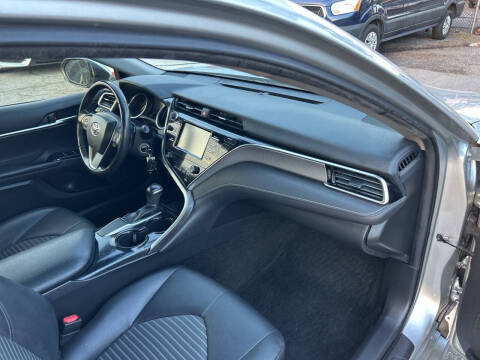 2018 Toyota Camry SE