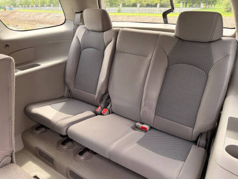 2007 Saturn Outlook XE