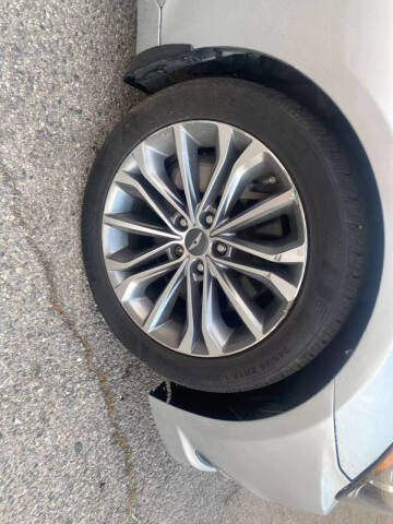 2015 Hyundai Genesis