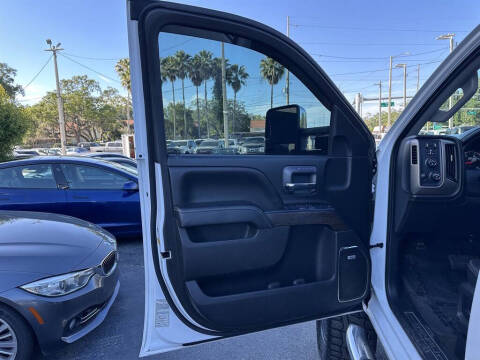 2017 GMC Sierra 2500HD Denali
