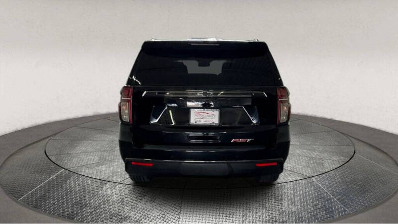 2022 Chevrolet Suburban RST