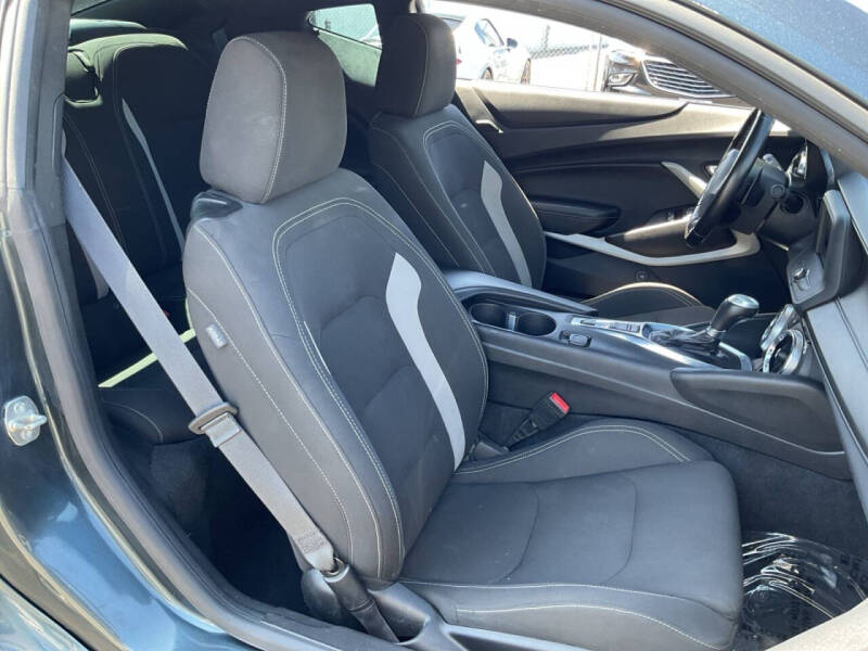 2021 Chevrolet Camaro LT1
