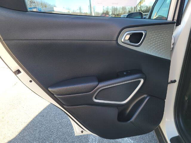 2024 Kia Soul LX