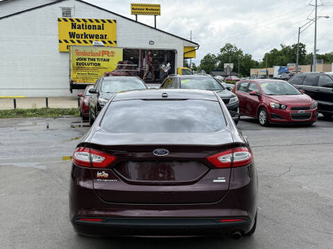 2013 Ford Fusion SE