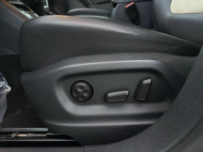 2017 Volkswagen Tiguan 2.0T Wolfsburg Edition 4Motion