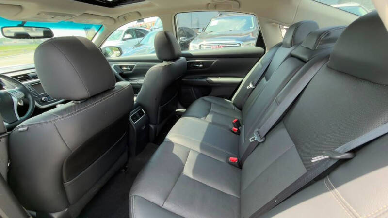2017 Nissan Altima 3.5 SR