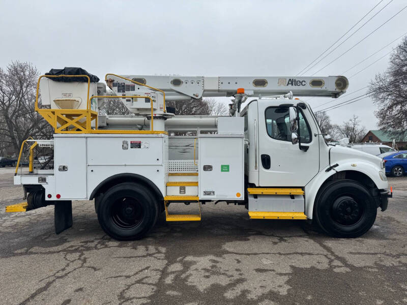 2013 Freightliner M2 106