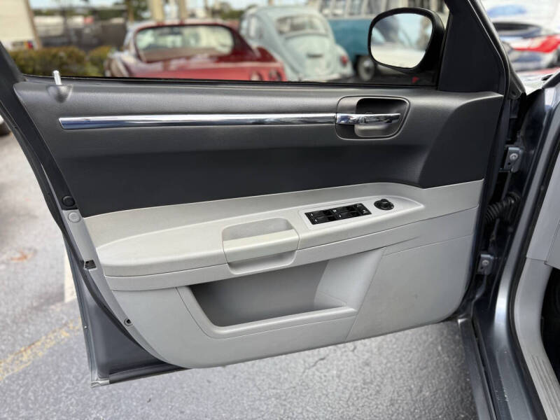 2006 Chrysler 300 Touring