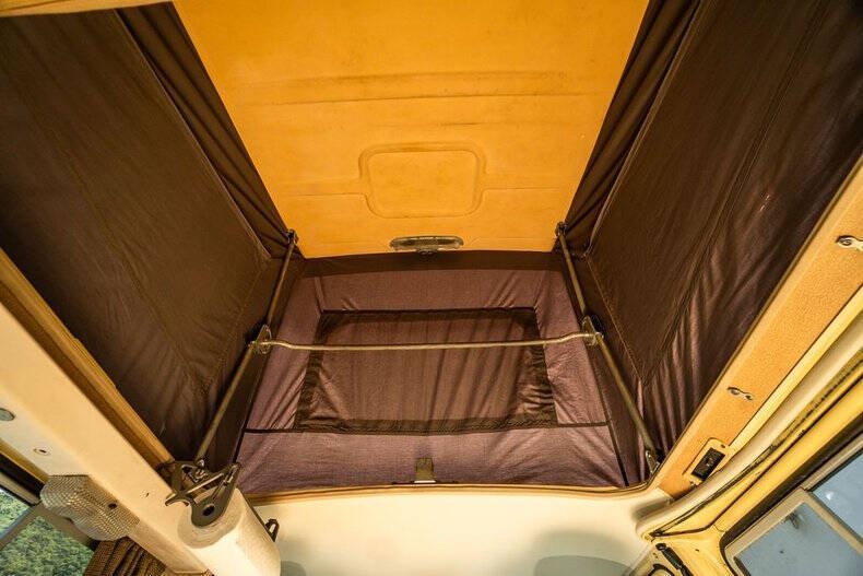 1982 Volkswagen Vanagon Camper