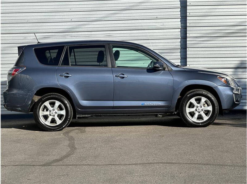 2014 Toyota RAV4 EV