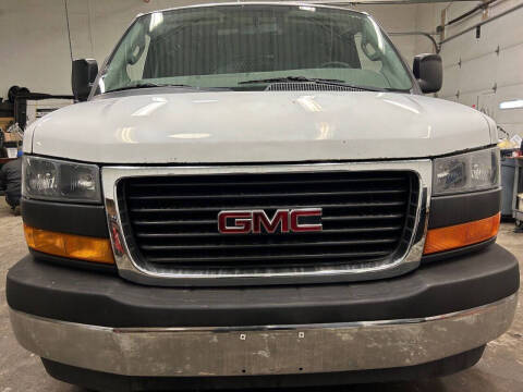 2017 GMC Savana 2500