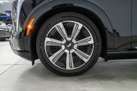2025 Cadillac Escalade IQ Luxury 1