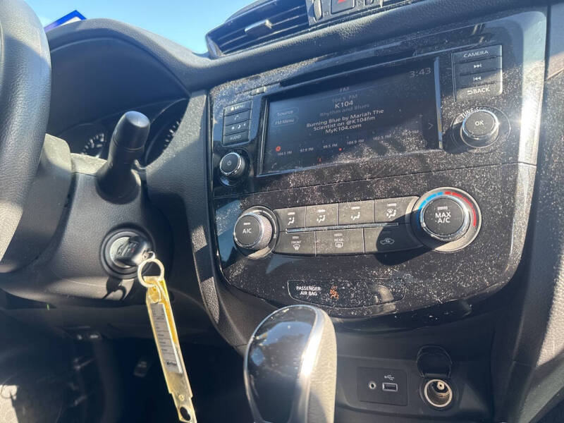 2020 Nissan Rogue Sport S