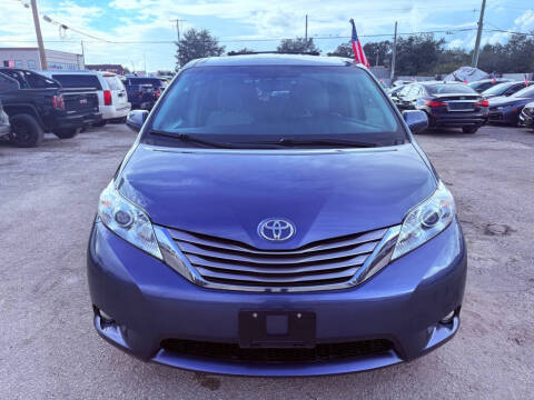 2015 Toyota Sienna