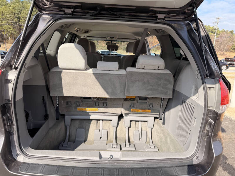 2014 Toyota Sienna LE 8-Passenger