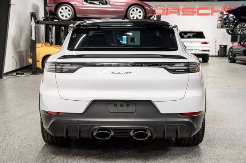 2023 Porsche Cayenne Turbo GT