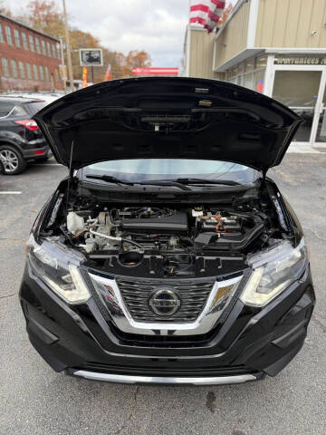 2020 Nissan Rogue SV