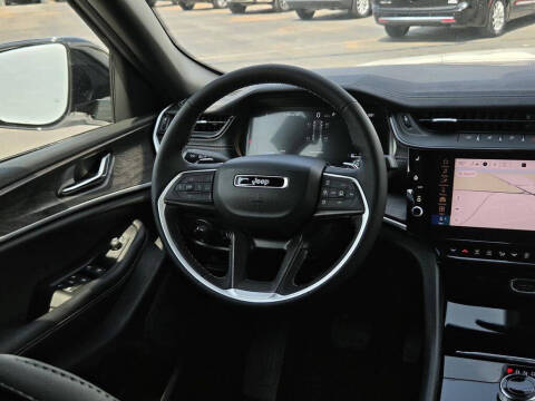 2026 Jeep Grand Cherokee Altitude