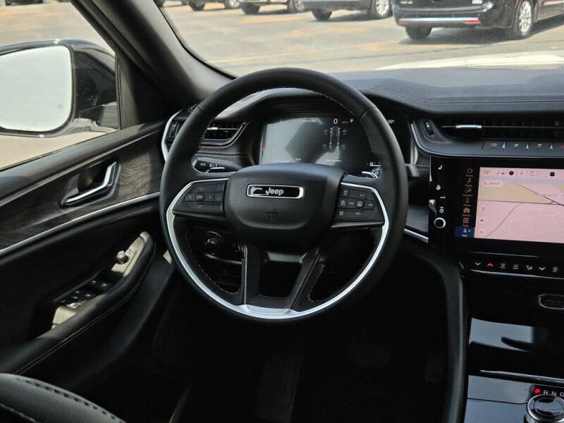 2026 Jeep Grand Cherokee Altitude