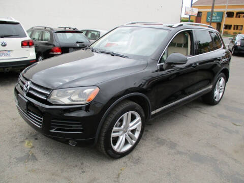 2011 Volkswagen Touareg for sale at Shoppe Auto Plus in Westminster CA