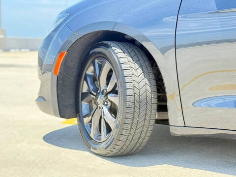 2019 Chrysler Pacifica Touring Plus