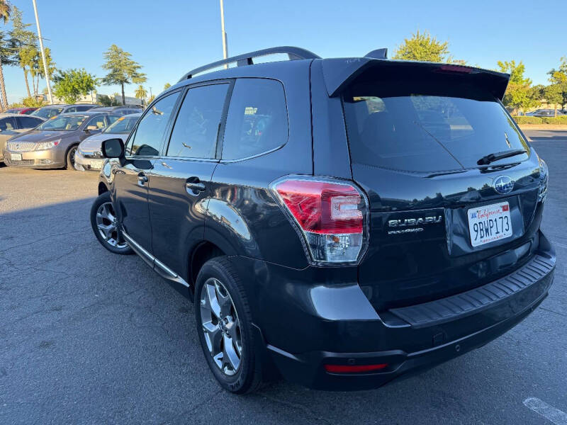 2017 Subaru Forester 2.5i Touring