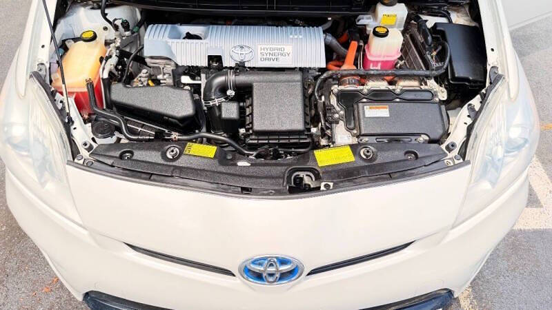 2013 Toyota Prius Two