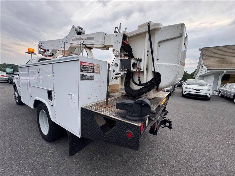 2004 Ford F-550 Super Duty