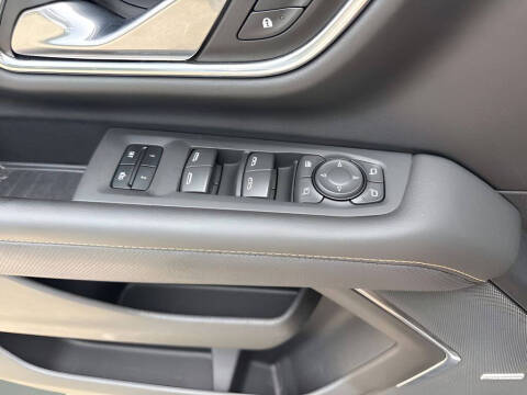 2023 GMC Yukon AT4