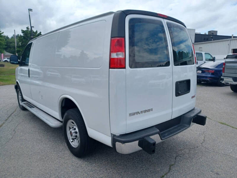 2024 GMC Savana 2500