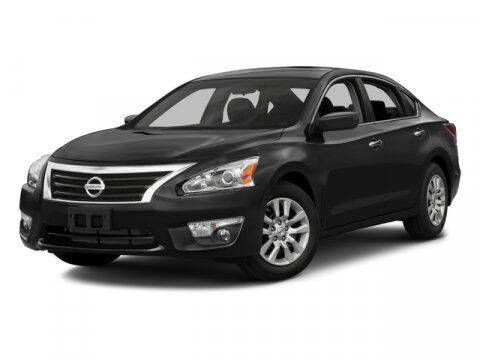 2015 Nissan Altima for sale at Capital Group Auto Sales & Leasing in Freeport NY